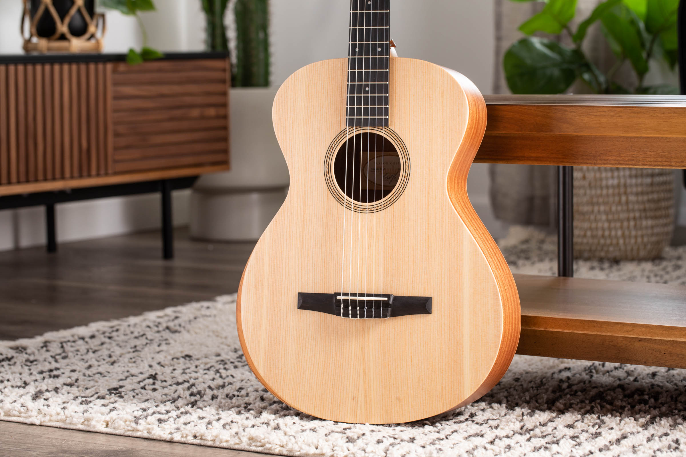 Academy 12e-N Layered Sapele Acoustic-Electric Guitar | Taylor Guitars