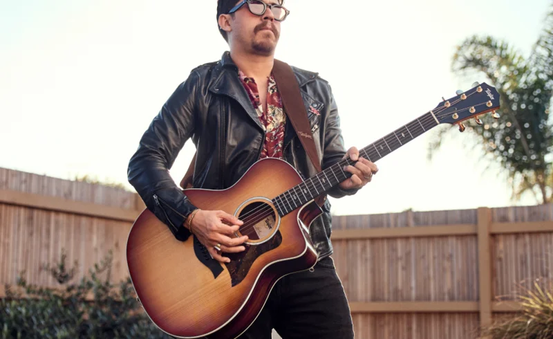 Guy playing SSBlvd_214ceDLX