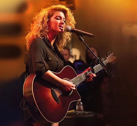 Tori Kelly