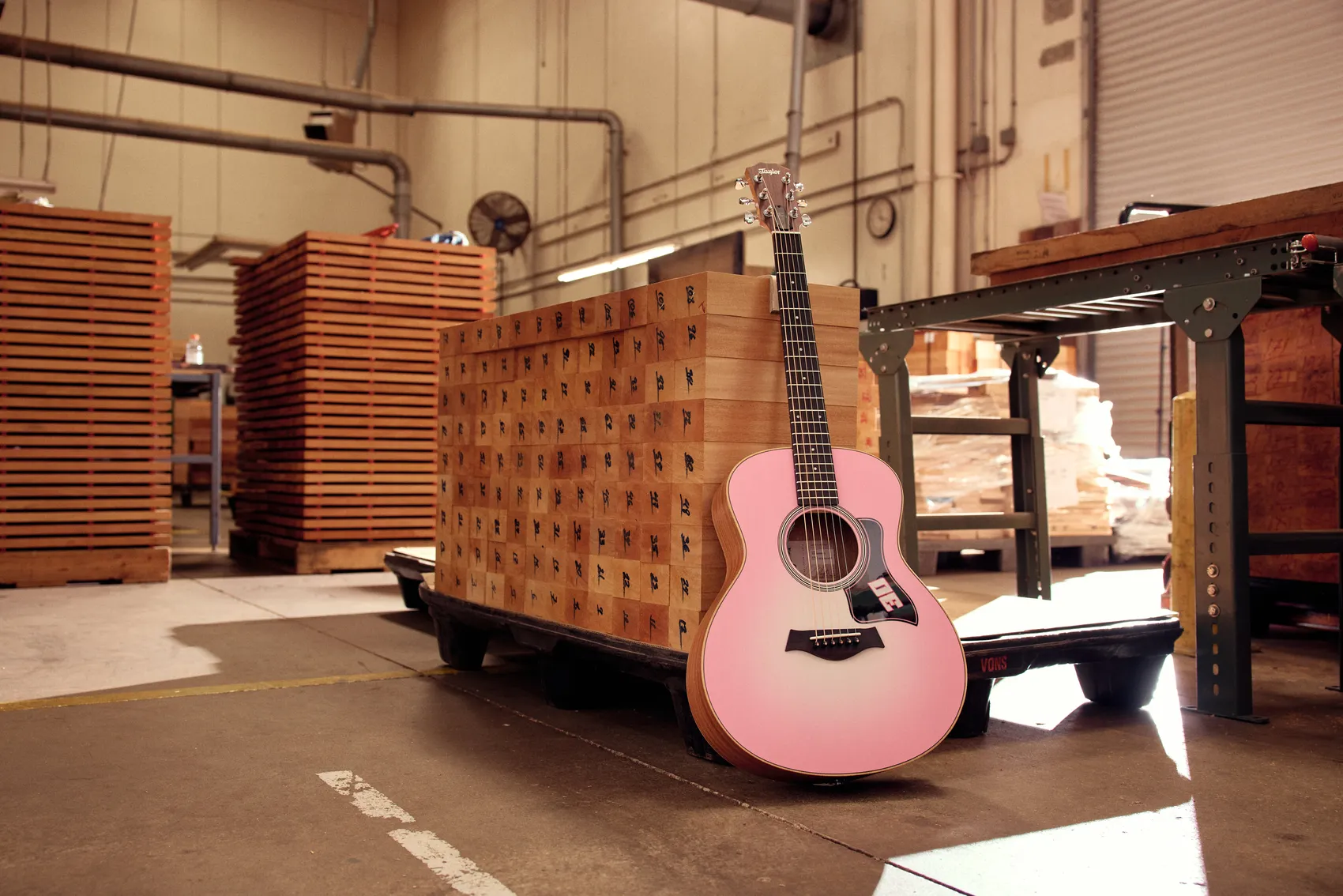 Liam Lawson GS Mini Guitar Image