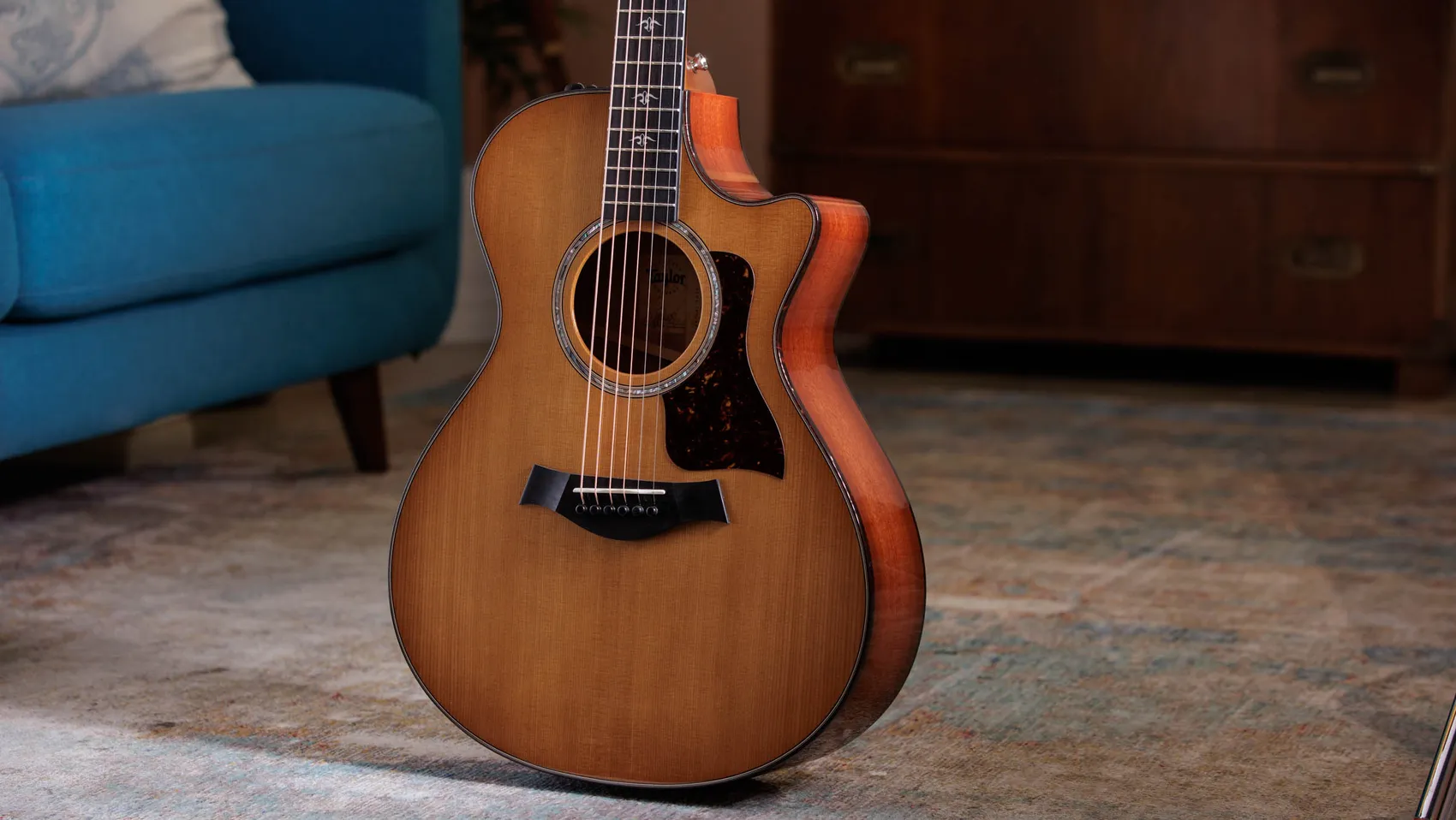 512ce Red Ironbark Acoustic-Electric Guitar | Taylor Guitars