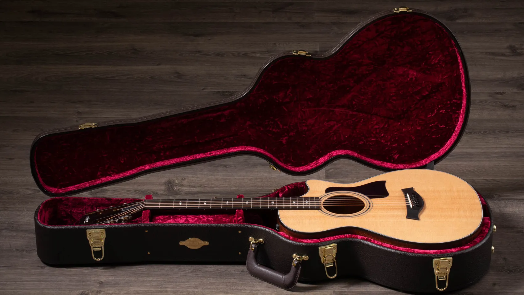 312ce 12-Fret (2019) Sapele Acoustic-Electric Guitar (Discontinued