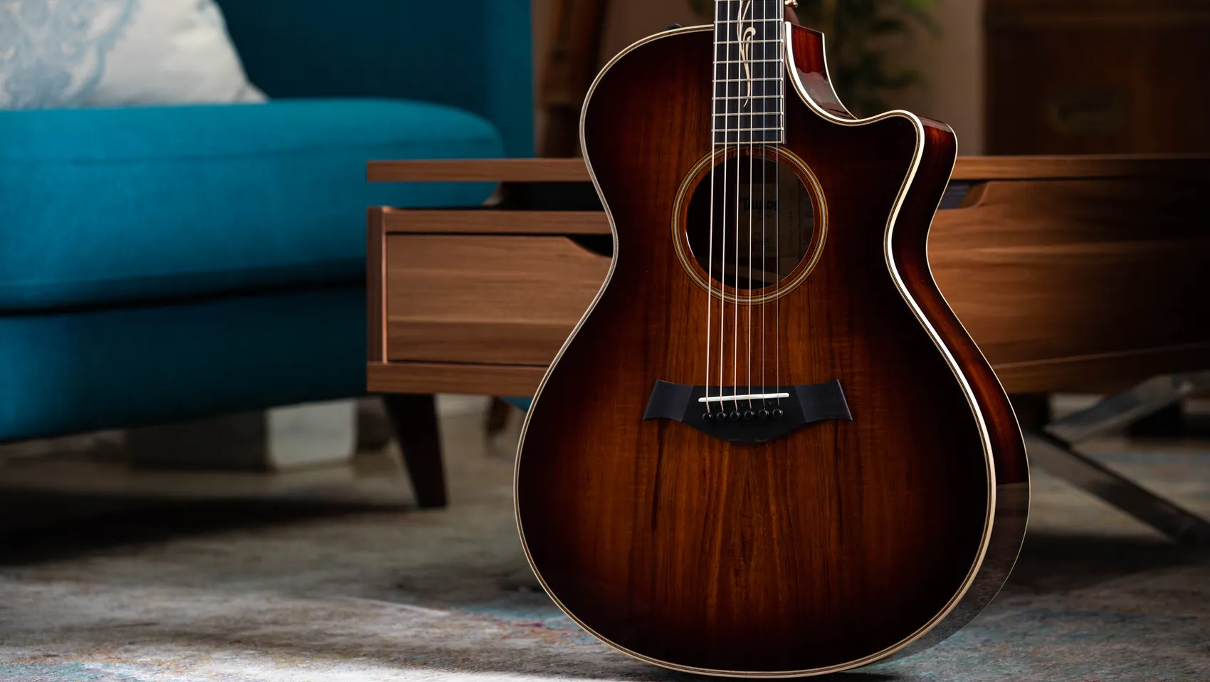 K22ce Hawaiian Koa Acoustic-Electric Guitar | Taylor Guitars