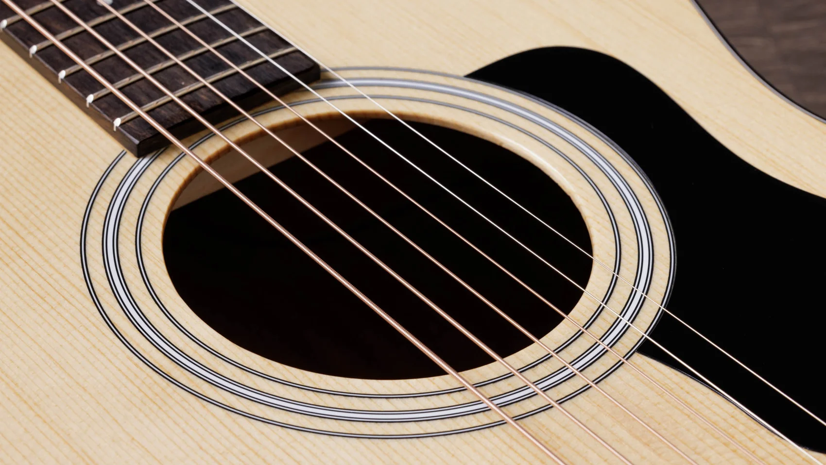 114ce (2023) Layered Sapele Acoustic-Electric Guitar | Taylor Guitars