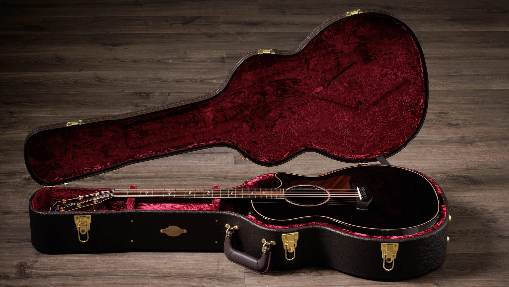 テイラーのギター814ceの案内 814ce Indian Rosewood Acoustic-Electric Guitar | Taylor Guitars