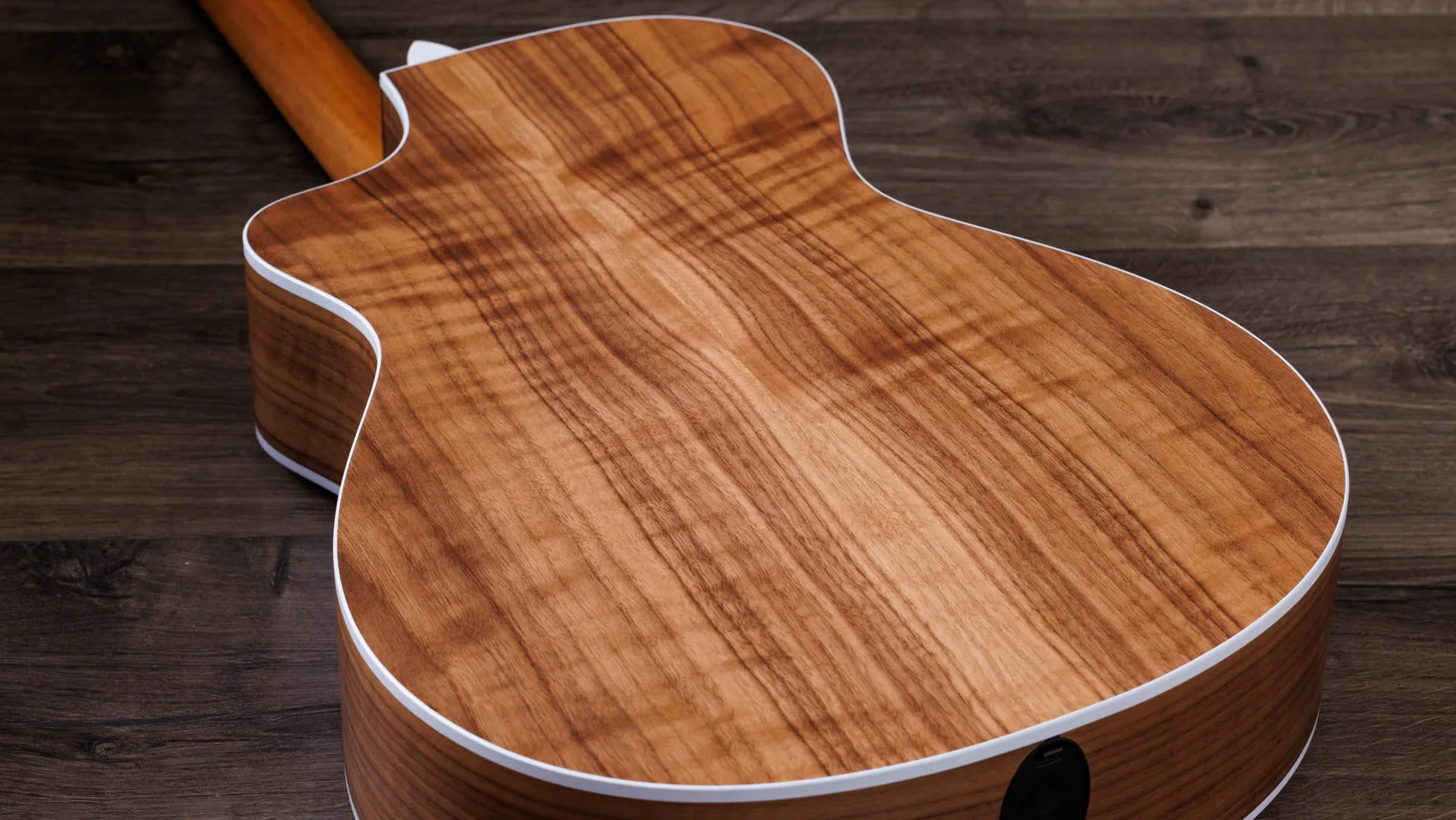 212ce Walnut Acoustic-Electric Guitar | Taylor Guitars
