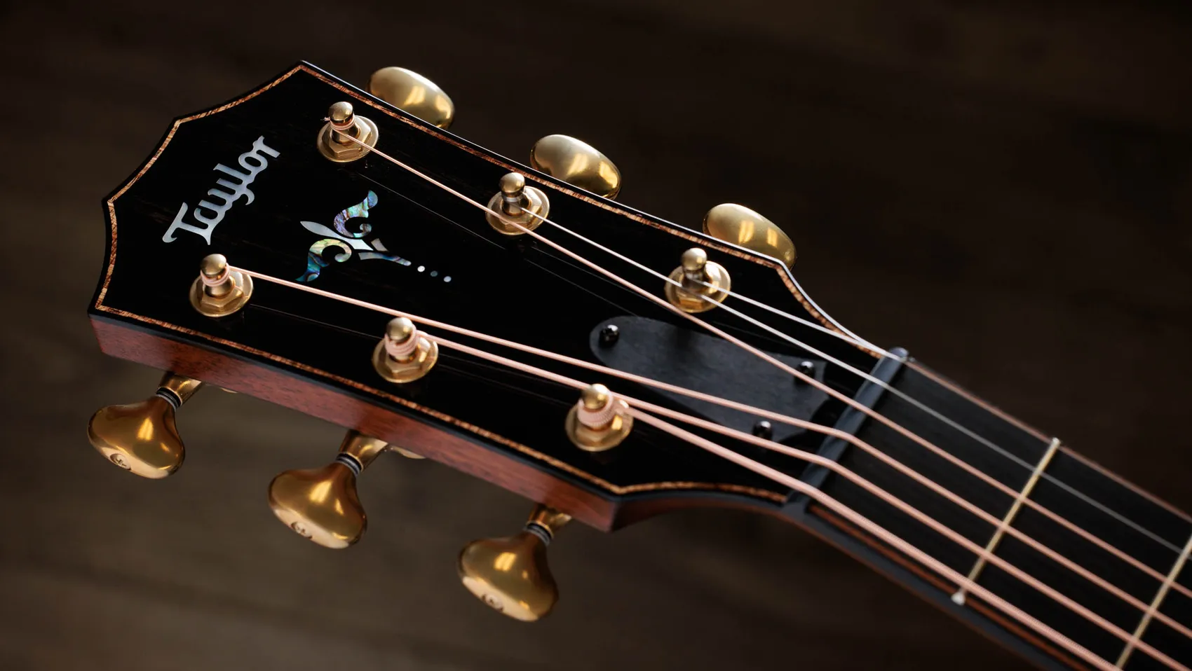 Builder's Edition 912ce Honduran Rosewood Acoustic-Electric Guitar