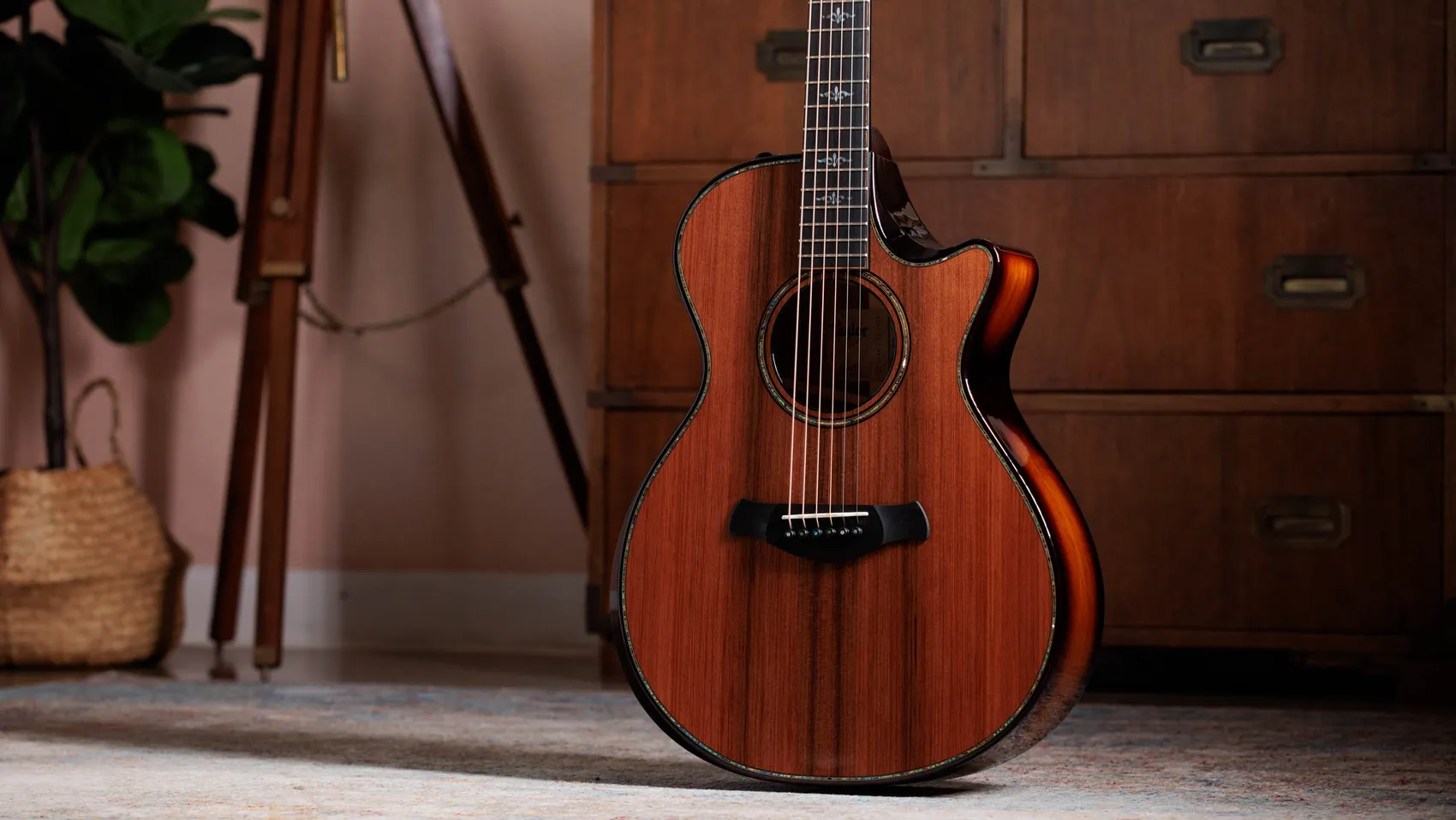 Builder's Edition 912ce Honduran Rosewood Acoustic-Electric Guitar