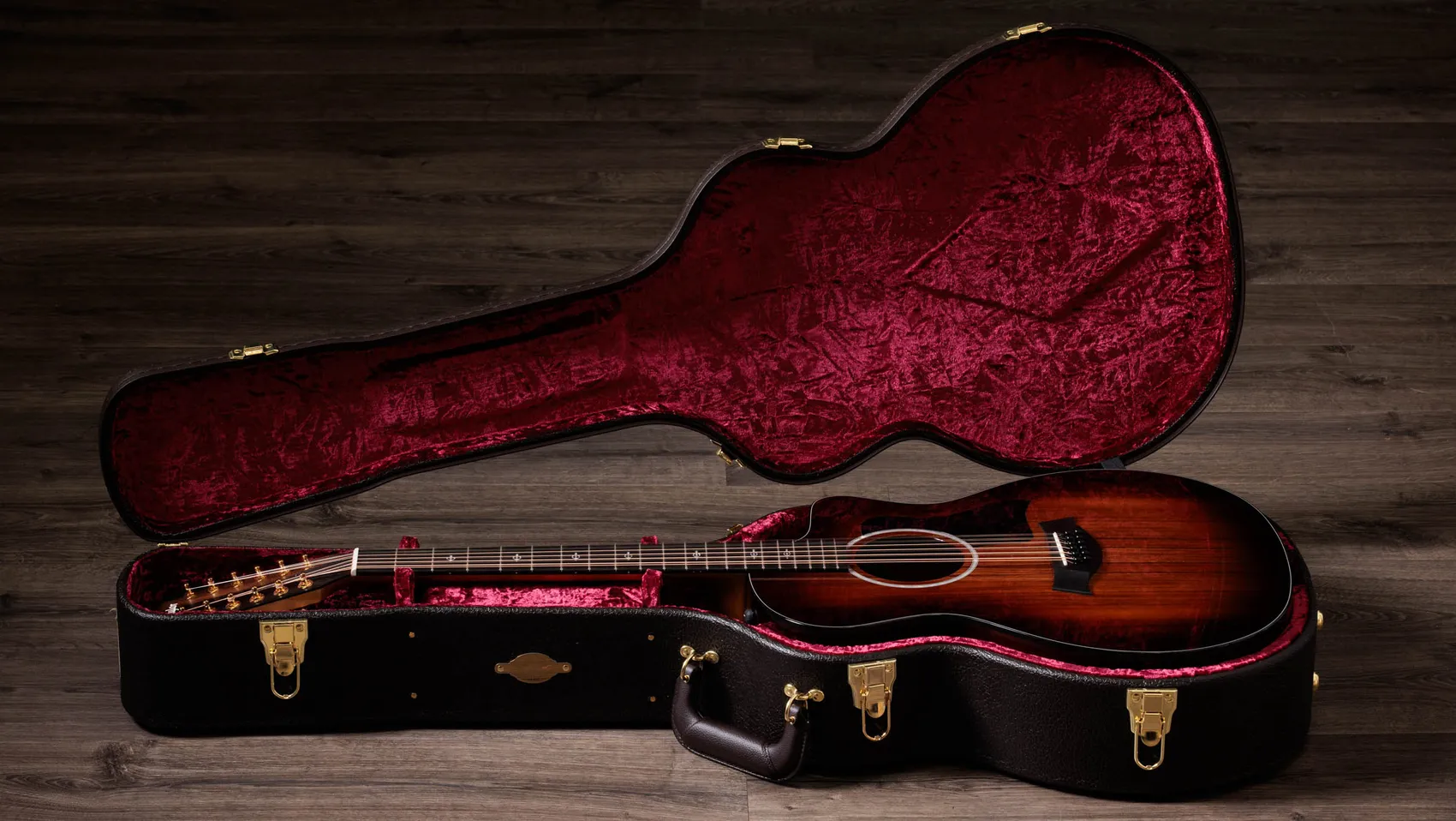 Taylor-264ce-K-DLX-2210023080-