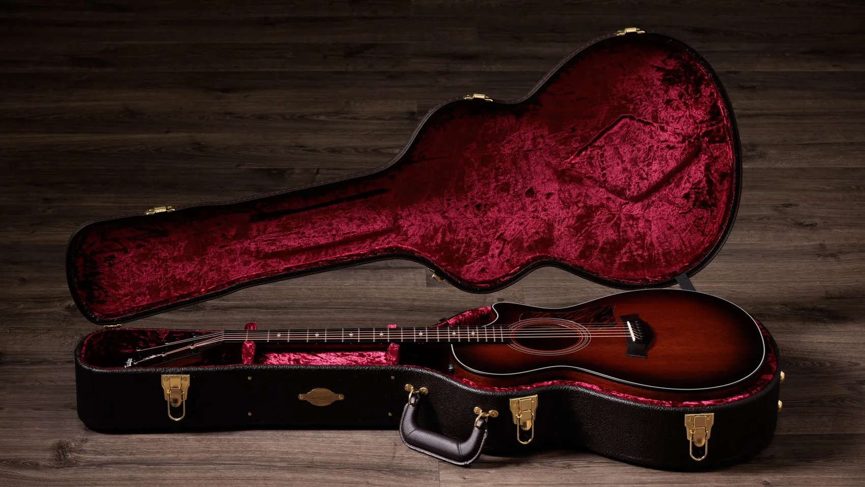 322ce Tropical Mahogany Acoustic-Electric Guitar | Taylor Guitars
