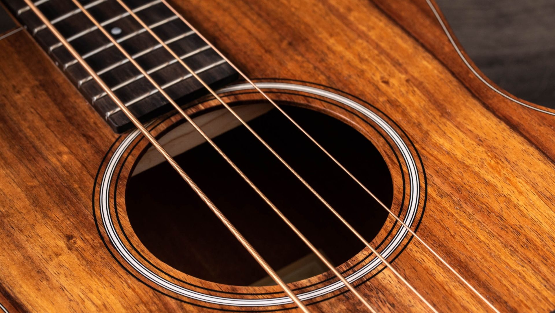 GS Mini-e Koa Bass Layered Koa Acoustic-Electric Guitar