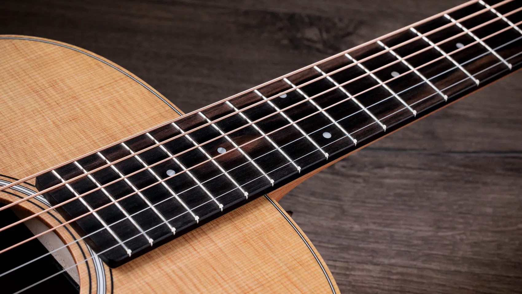 GS Mini Layered Sapele Acoustic Guitar | Taylor Guitars