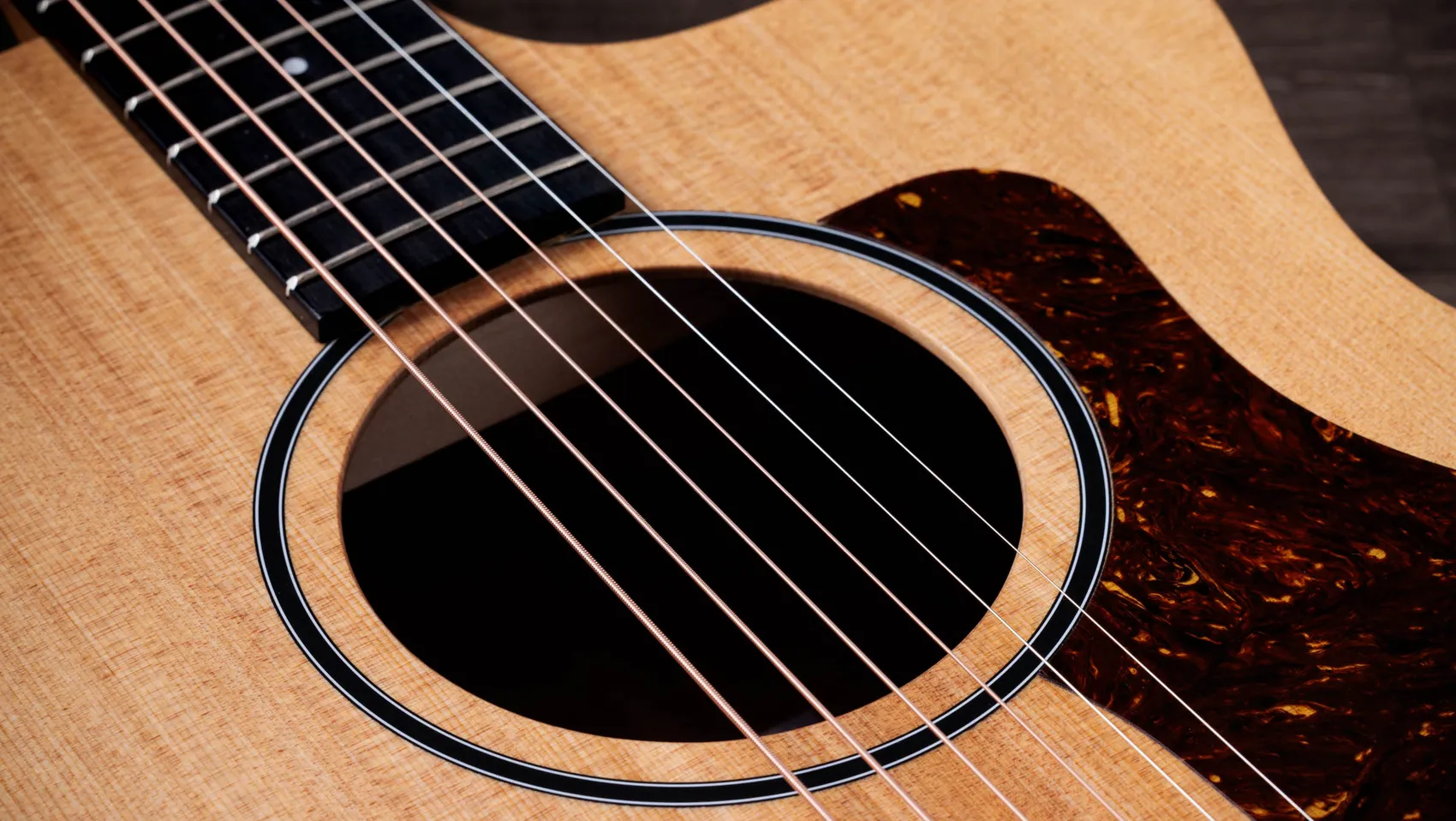 Taylor-14ce-LTD-2201145102-