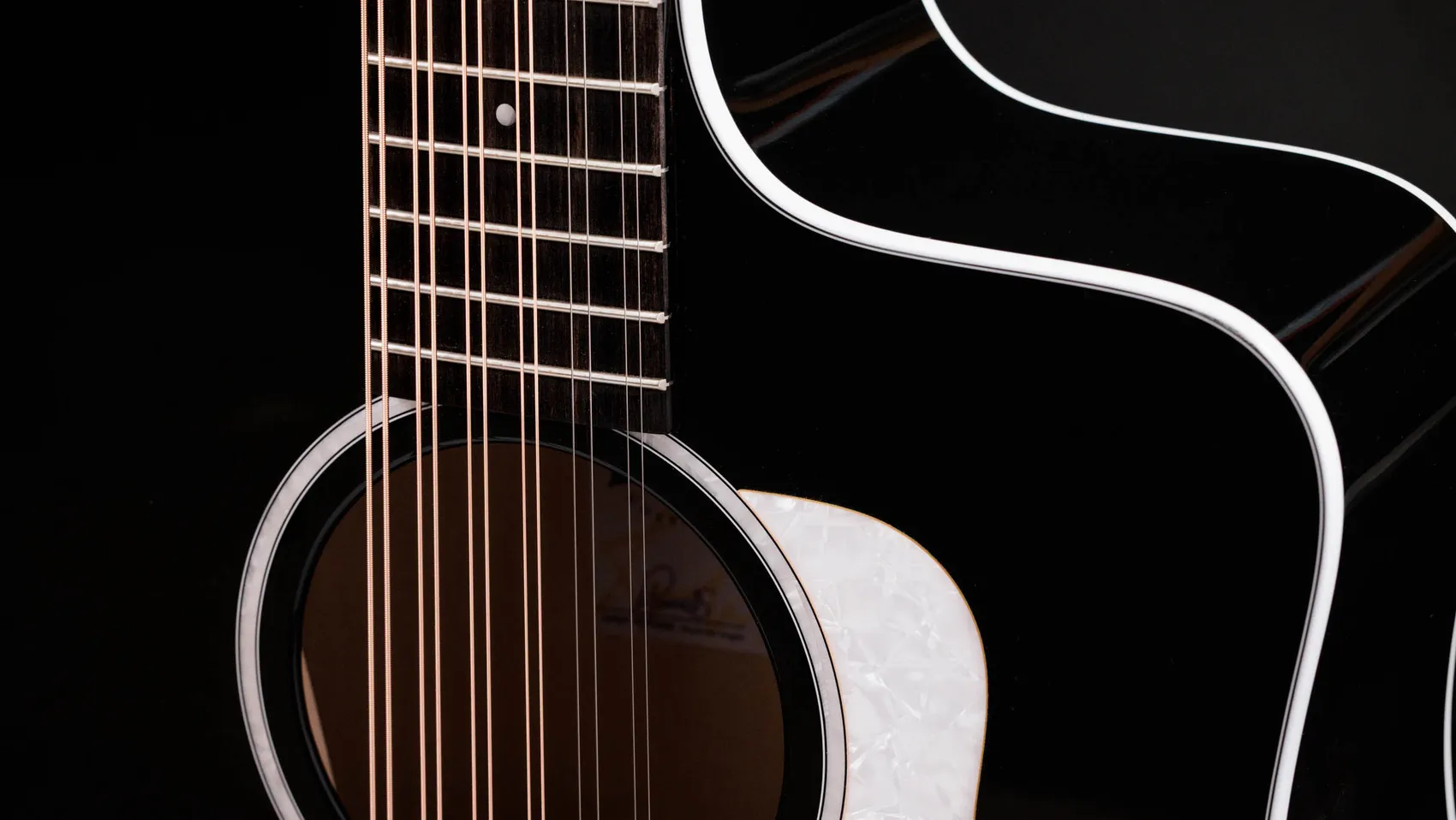 Taylor-250ce-Plus-BLK-Doce-