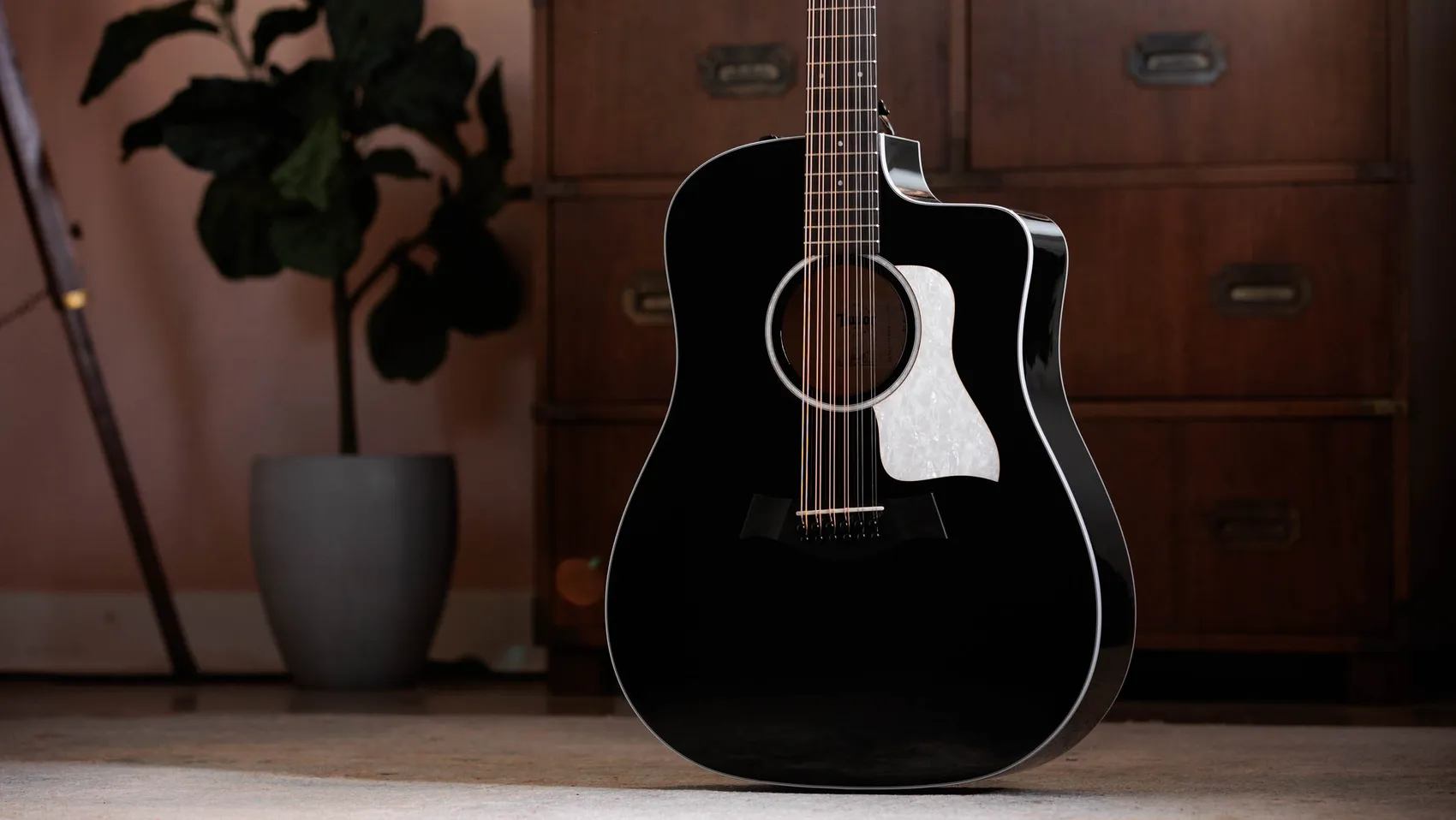 250ce Plus BLK Doce Doble Big Leaf Maple Acoustic-Electric Guitar