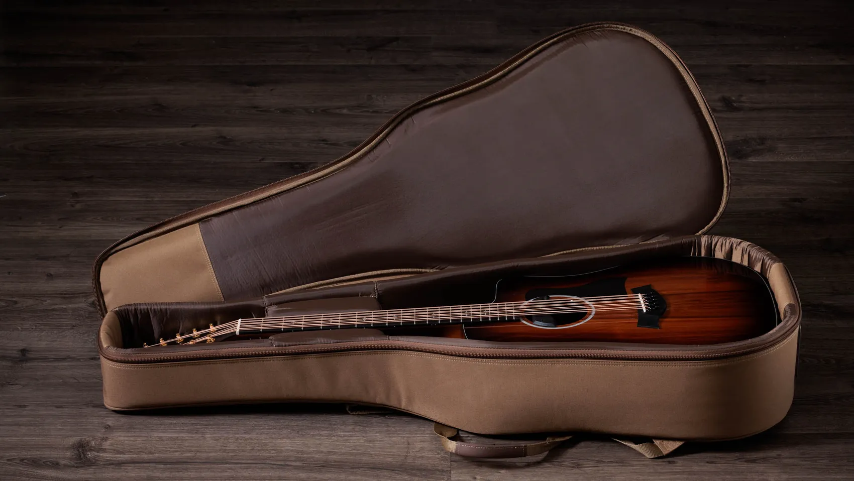 260ce-K DLX Bajo Quinto Hawaiian Koa Acoustic Guitar | Taylor Guitars