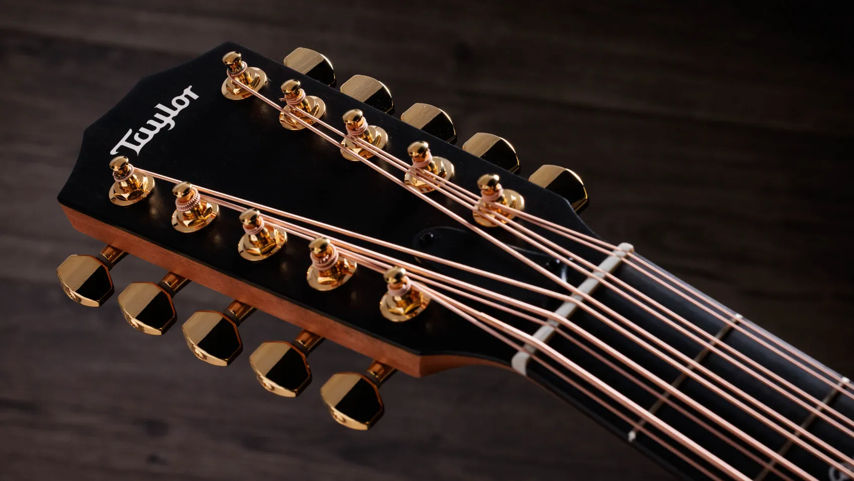 260ce-K DLX Bajo Quinto Hawaiian Koa Acoustic Guitar | Taylor Guitars