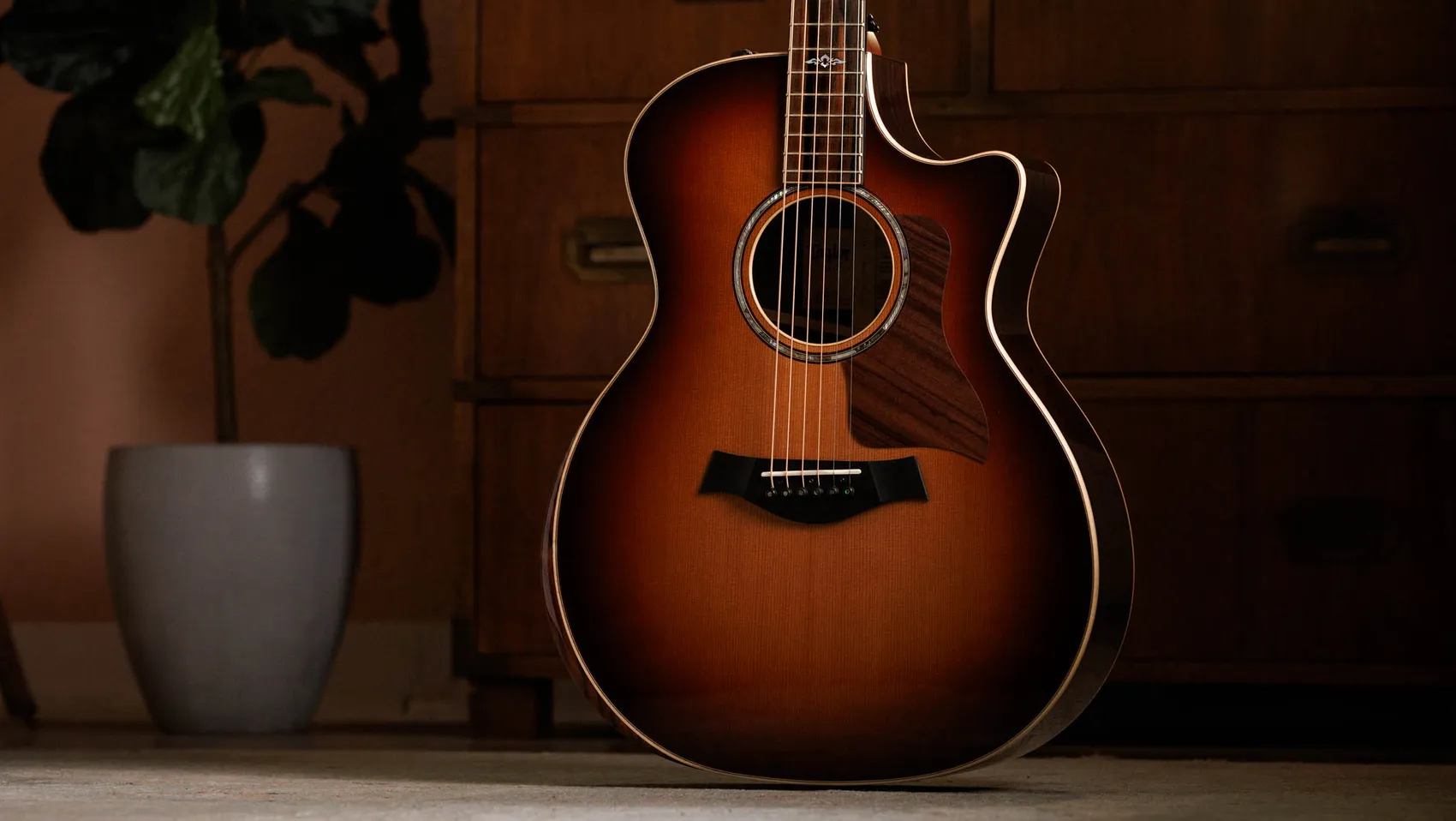 814ce Special Edition, Sedona Indian Rosewood Acoustic-Electric
