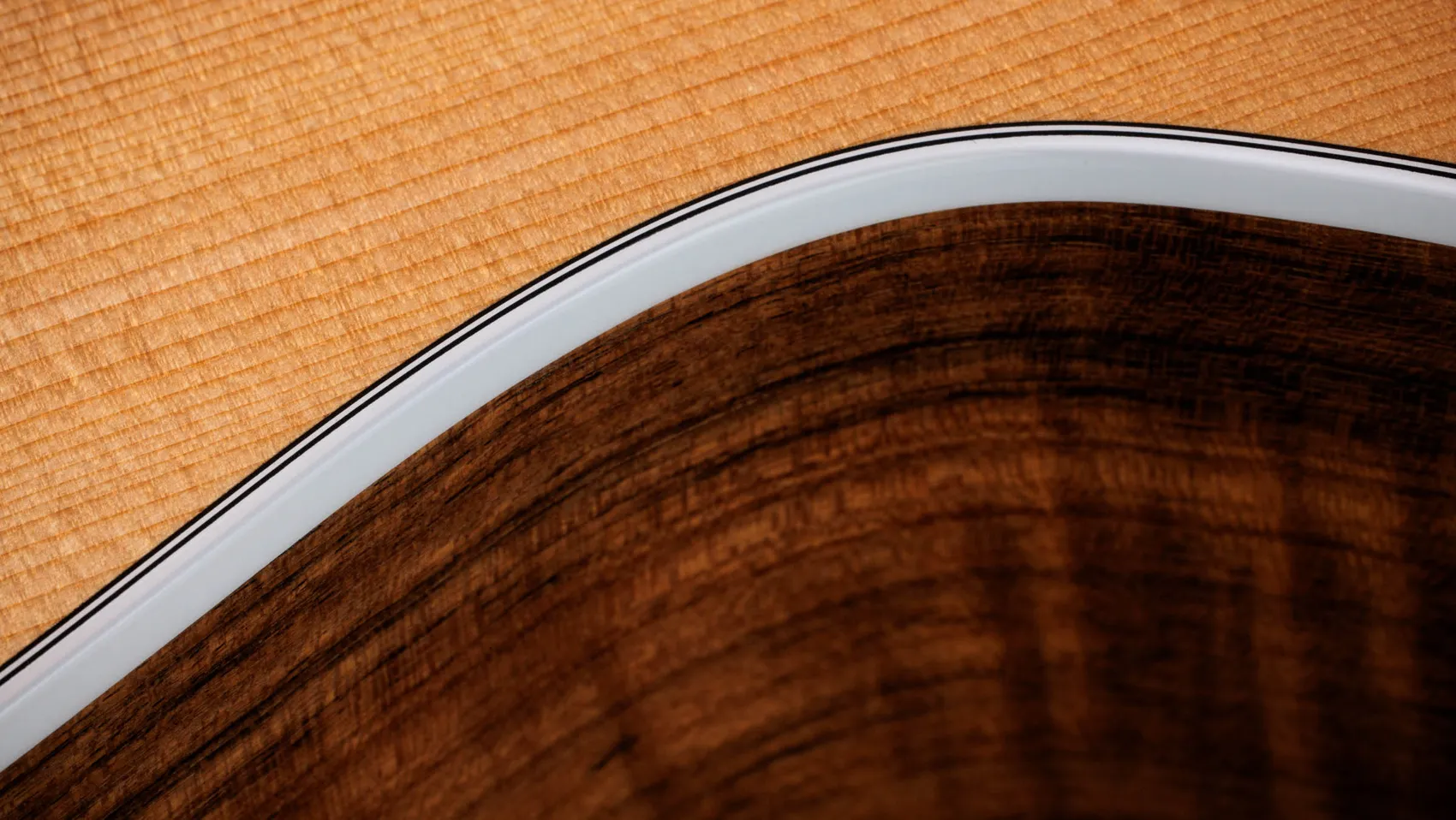 Sunset Blvd 214ce DLX Figured Ovangkol Ovangkol Acoustic-Electric