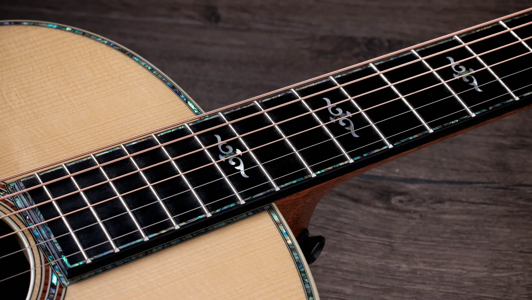 Gold Label 914e Honduran Rosewood Acoustic-Electric Guitar