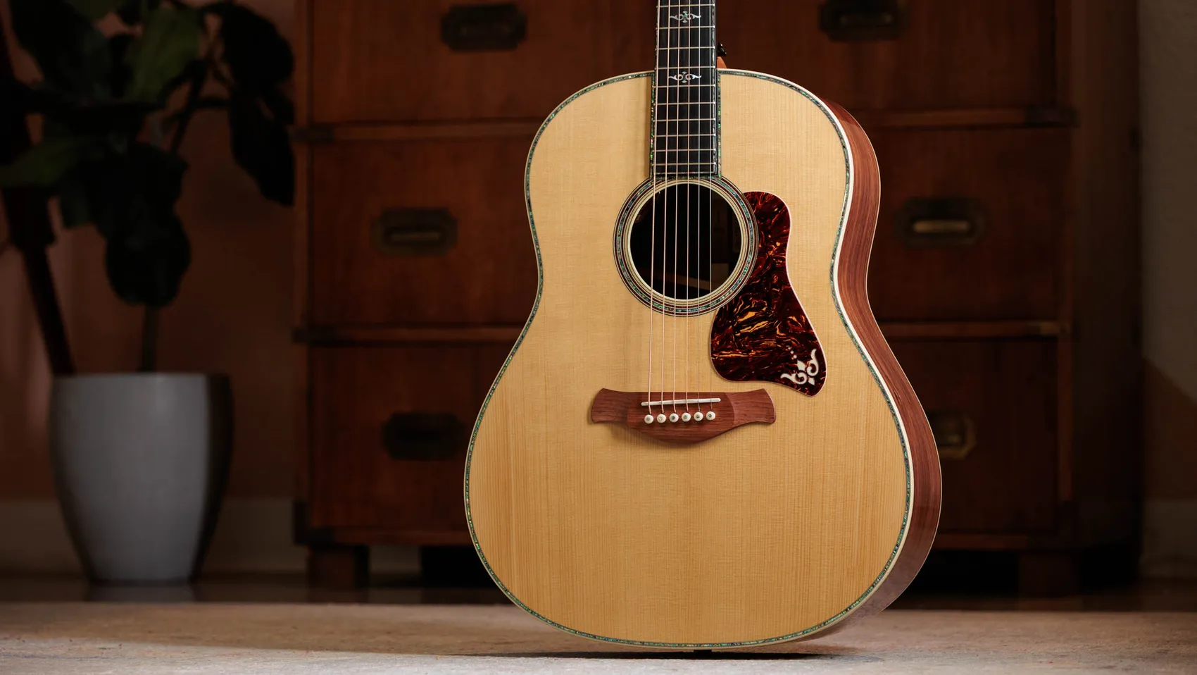 Gold Label 917e Honduran Rosewood Acoustic-Electric Guitar (2026