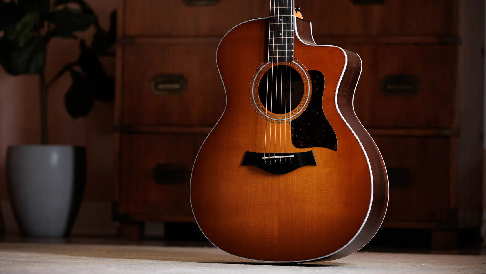 リユースのサカイ浦和店【E164】アコースティックギター トーカイ T-25L ST レフティ Rivolta Duocata Classico 2024 Electric Guitar - Left-Handed