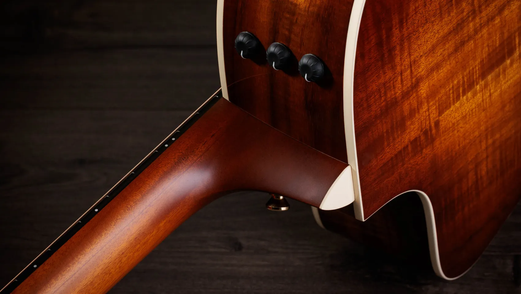 214ce-K DLX Special Edition Honeyburst Hawaiian Koa Acoustic