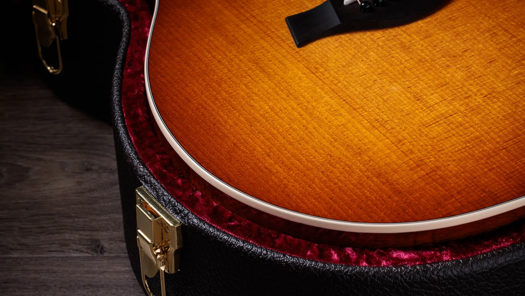 214ce-K DLX Special Edition Honeyburst Hawaiian Koa Acoustic