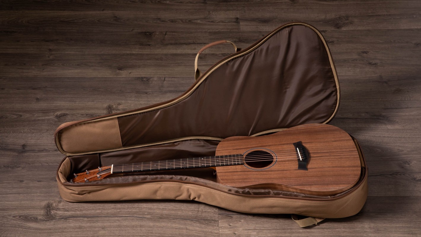 Big Baby Taylor (BBT) Walnut Layered Walnut Acoustic Guitar 