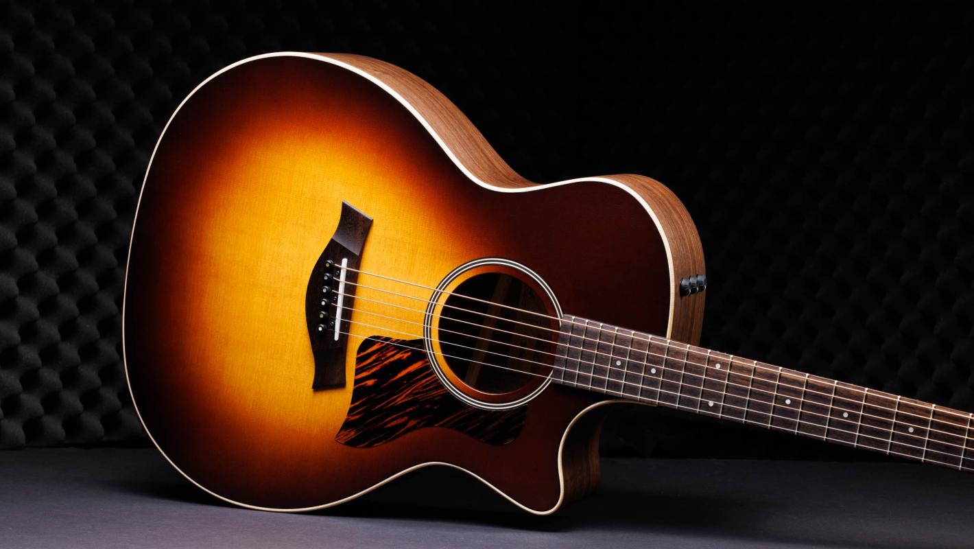 Taylor 714【デモ動画掲載】（中古）【楽器検索デジマート】
