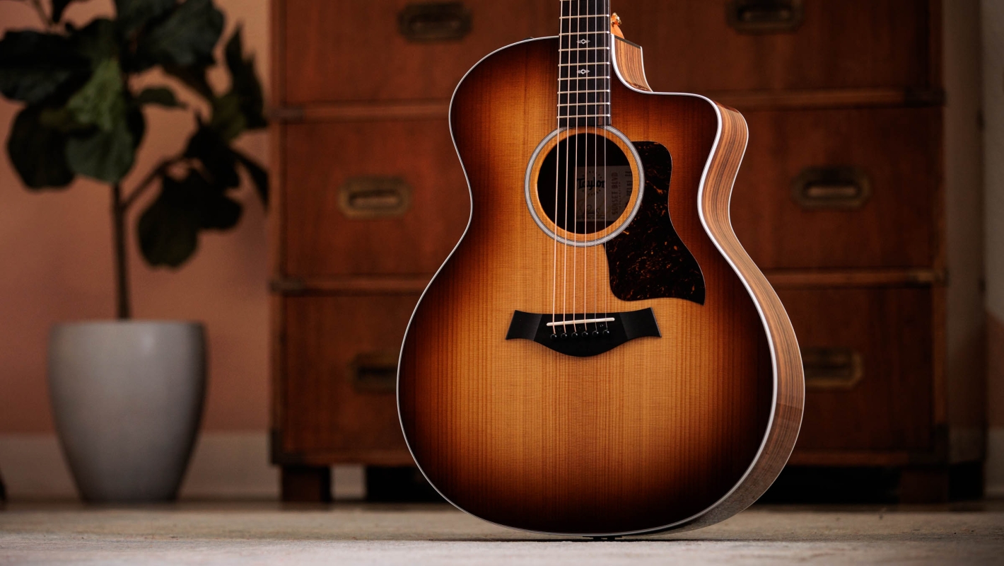 Taylor 214ce DLX Layered Rosewood Acoustic-Electric Guitar