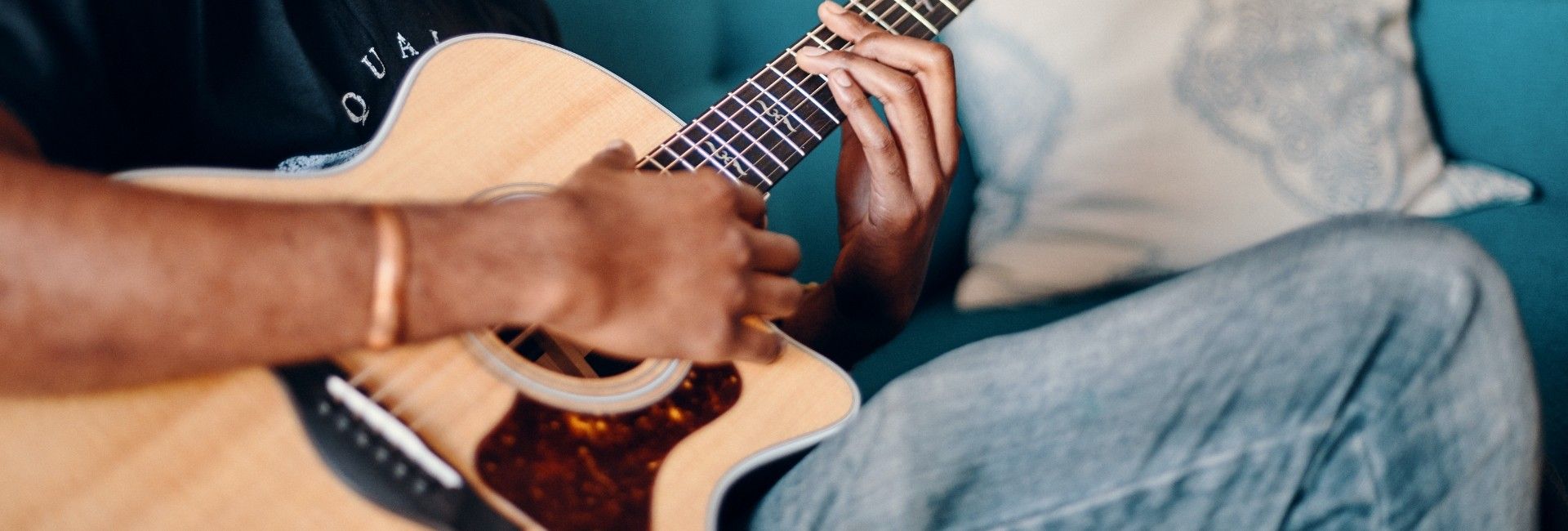 taylor-400-series-414ce-r-hero