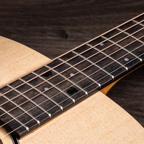 シリーズ別のアコースティックギターTaylor Guitars