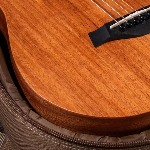 シリーズ別のアコースティックギターTaylor Guitars