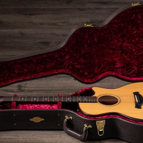 600 Series Acoustic Guitars | Taylor Guitars