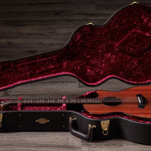900 Series アコースティックギター | Taylor Guitars