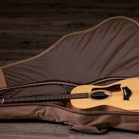 Academy Series アコースティックギター | Taylor Guitars