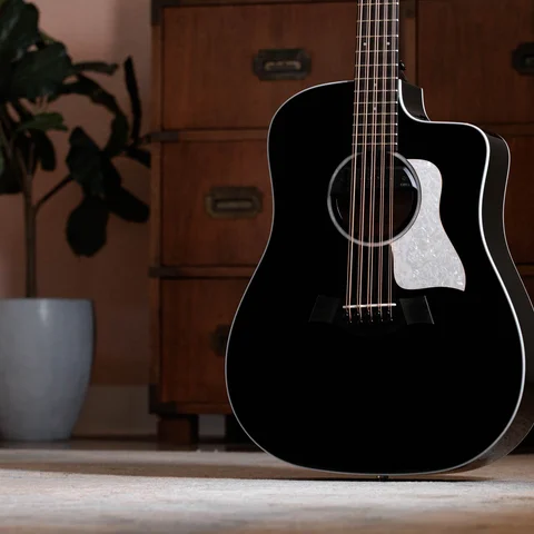 250ce Plus BLK Bajo Quinto