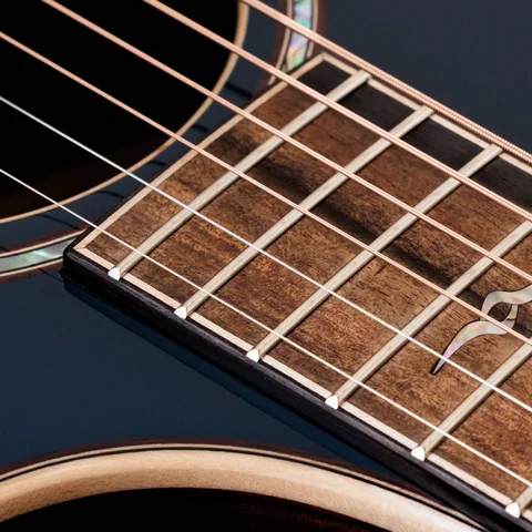 814ce Special Edition, Sapphire