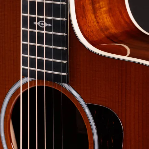 214ce-K DLX Special Edition Honeyburst