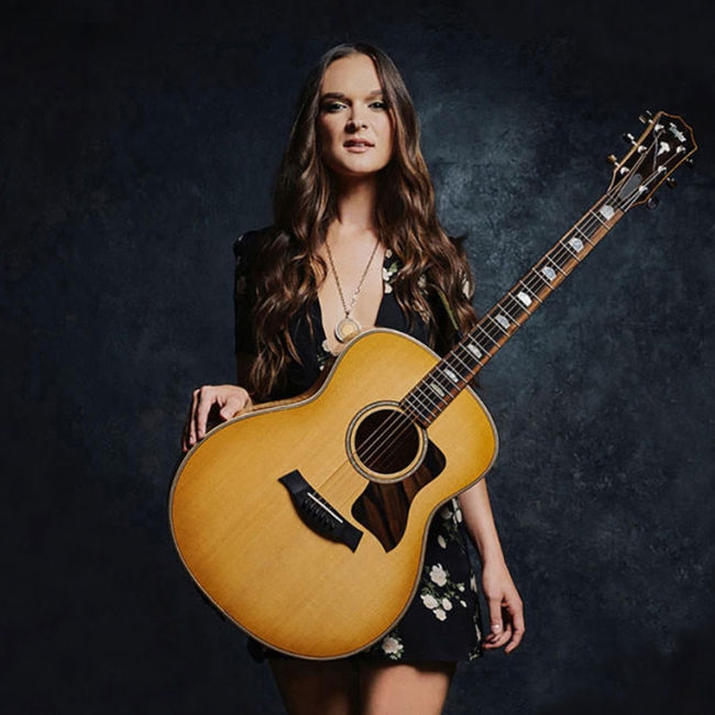 Hiroka | Taylor Guitars