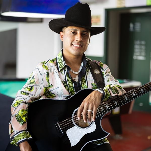 Joaquin Ruiz - Taylor Artist
